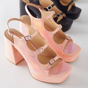 UO Willow Strappy Platform Heel